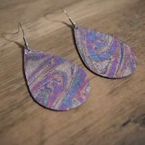 Leather teardrop earrings